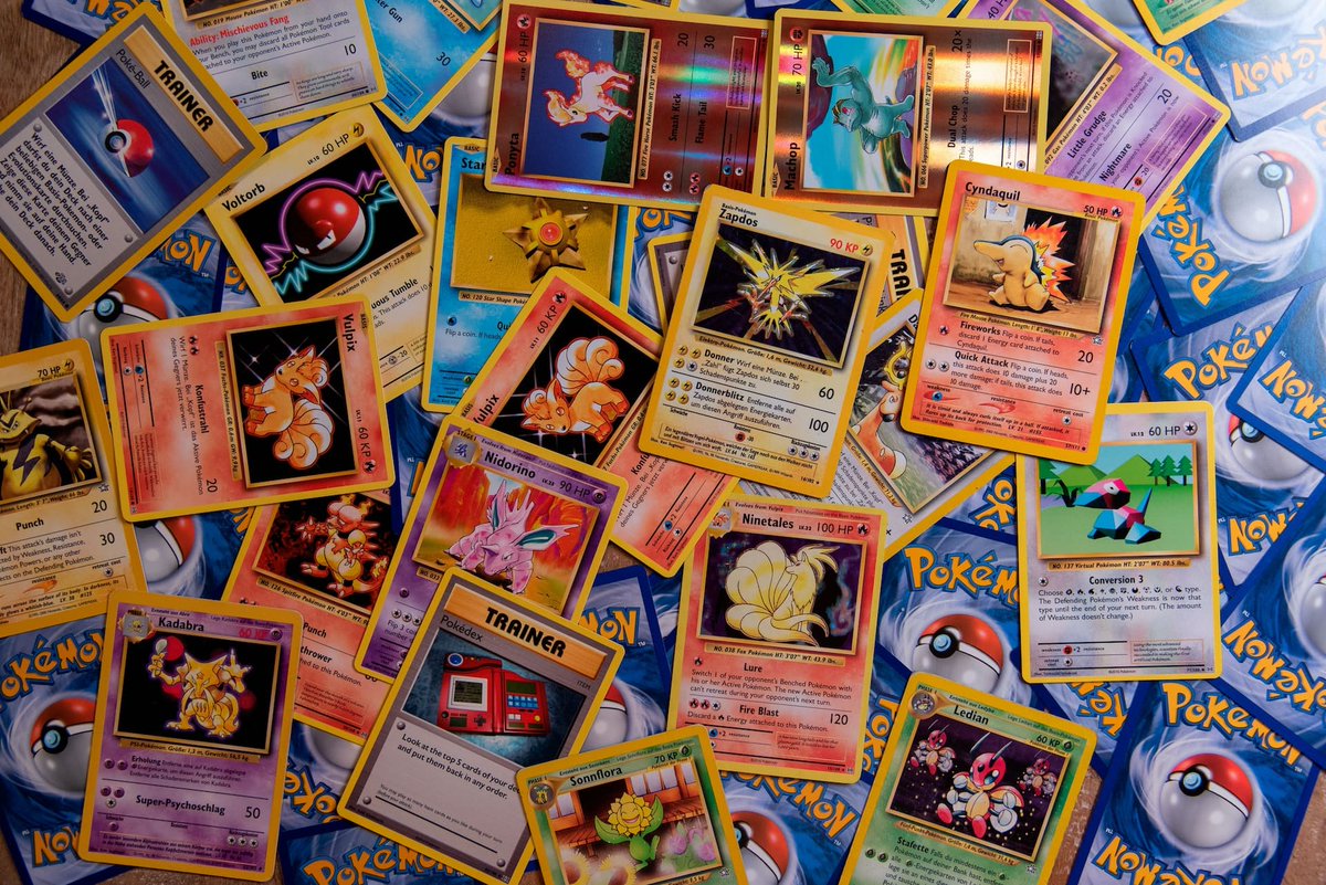 Technoytweet's tweet photo. Die Faszination der Pokémon Karten Englisch https://t.co/w3ymPYAmMW https://t.co/VIKpuCrozG