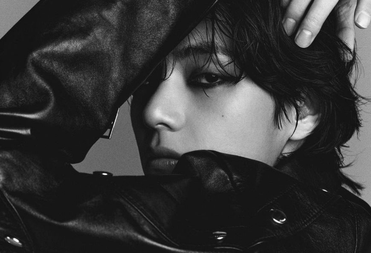 Taehyung will release the music video of 'Love Me Again' tonight.