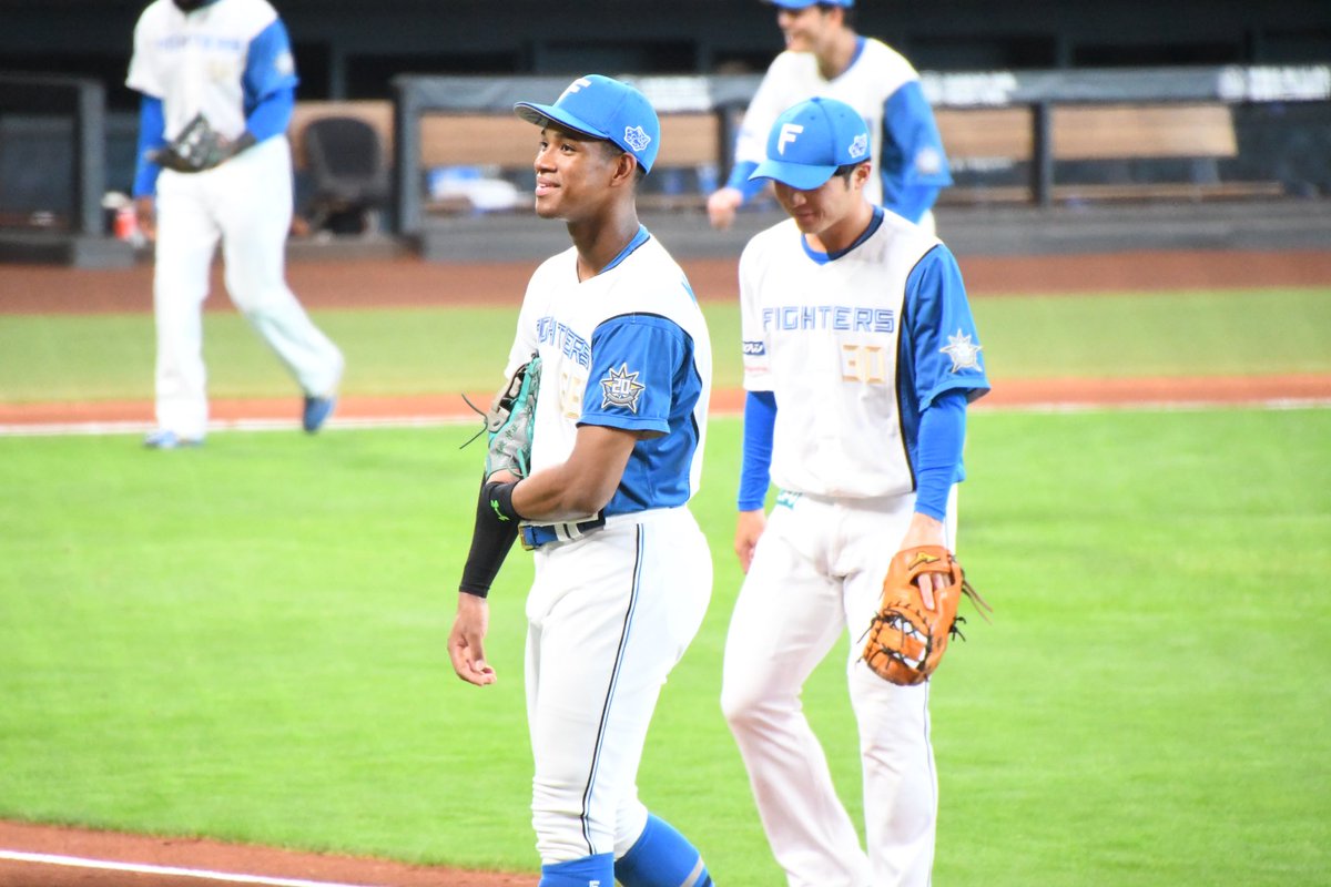 SUMINAFHERO61's tweet photo. #2023年08月09日
#loveFighters
#万波中正
#郡司裕也
#sec116
#３列目 https://t.co/TUkRzoY3dc