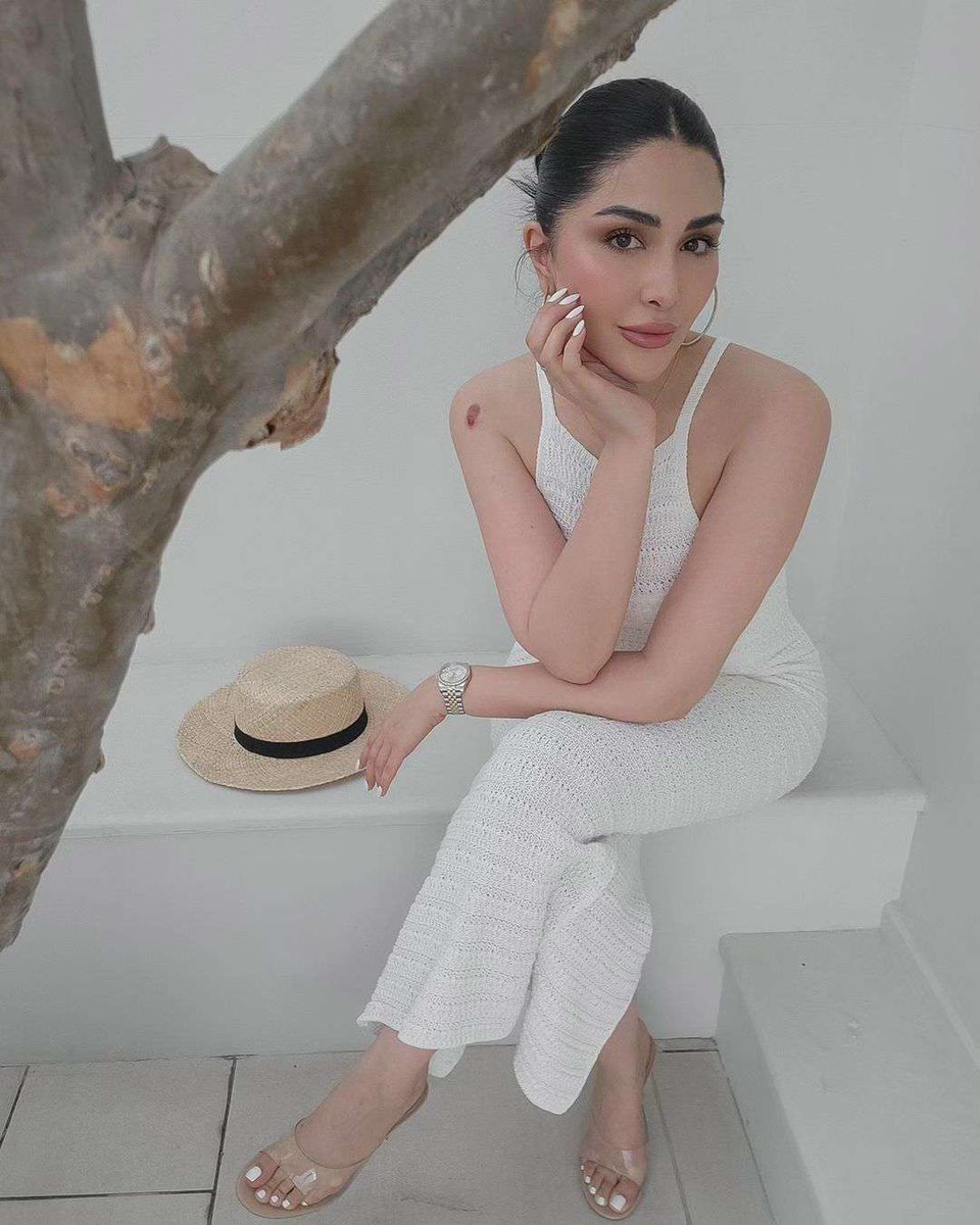 feeds_live's tweet photo. Sabeeka Imam Bombastic Look in White Bodycon Dress
#sabeekaimam #pakistanicelebrities #pakistaniactress #bodycondress https://t.co/lySUcPPjNX