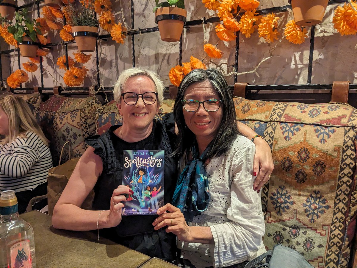 Fantastic to see @taniatay88 in person again. Her fab novel 'Spellcasters' is out 17/8, with beautiful illustrations by #WendyTan! My review up soon @MyBookCorner ⭐ @HachetteUK @storymixstudio