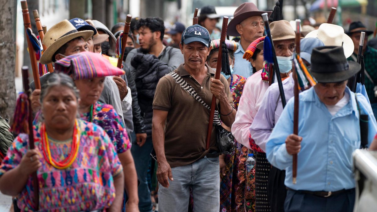 HaeringEllen's tweet photo. #Guatemala gehört zu den Ländern mit mehrheitlich indigener Bevölkerung. Von Teilhabe kann aber keine Rede sein. #IndigenousPeoplesDay2023 
@LindaPeikert @brotfuerdiewelt
@DMRKMexiko @dlfkultur

https://t.co/N3gDcsHOjF https://t.co/vs338eZ30p