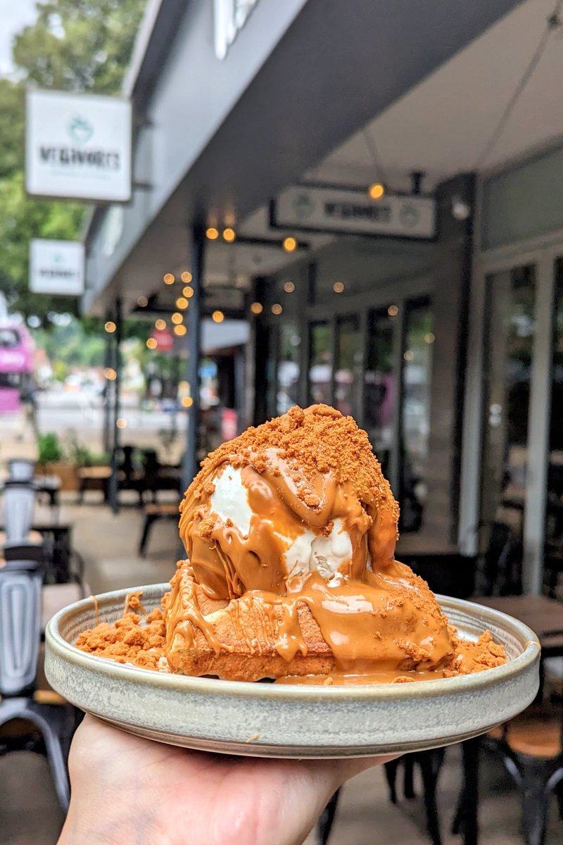 wearevegivores's tweet photo. Happy Waffle Wednesday! We make SO many Biscoffles each week - the obsession is real. Weโre open โtil 3pm today so donโt miss out on 50% off! ๐ง๐ง๐ง
#wearevegivores #wafflewednesday #biscoffle #readinguni #rdguk #dairyfree #caversham #sweettooth #yum https://t.co/USU3bDZWdC