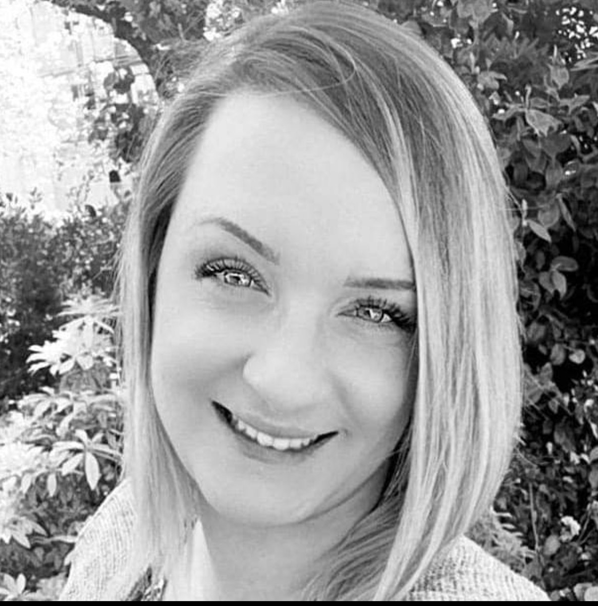 🙋‍♀️ Cette semaine découvrons le portrait d'Amélie Mouniama : la passion du conseil

🔗 Lire le portrait complet : femmesdebretagne.fr/2023/07/13/ame…

#LoireAtlantique #conseil #entrepreuneuriat #feminin