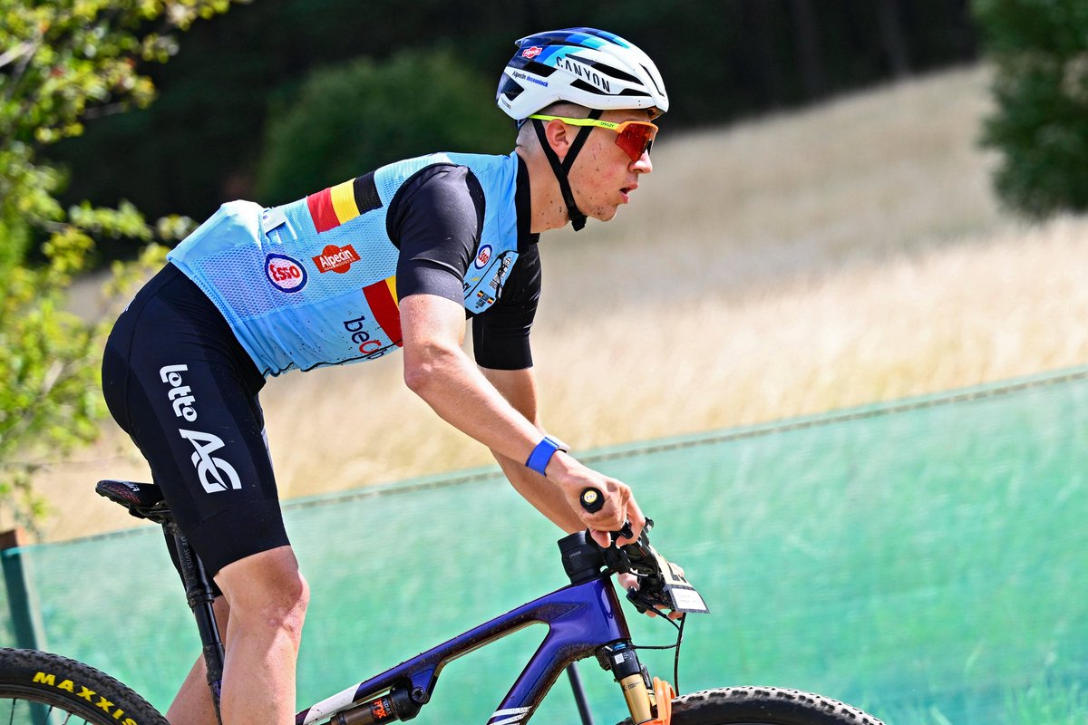 AlpecinPT's tweet photo. It’s time for MTB action in #GlasgowScotland2023! 
Mixed Team Relay at @CyclingWorlds starting at 1.30 PM CET, with @samgazemtb and @JenteMichels representing New-Zealand🇳🇿 and Belgium🇧🇪 today. 
Good luck and fingers crossed!🤞

#AlpecinDeceuninck #SamGaze #JenteMichels https://t.co/4FWvdDnMGv