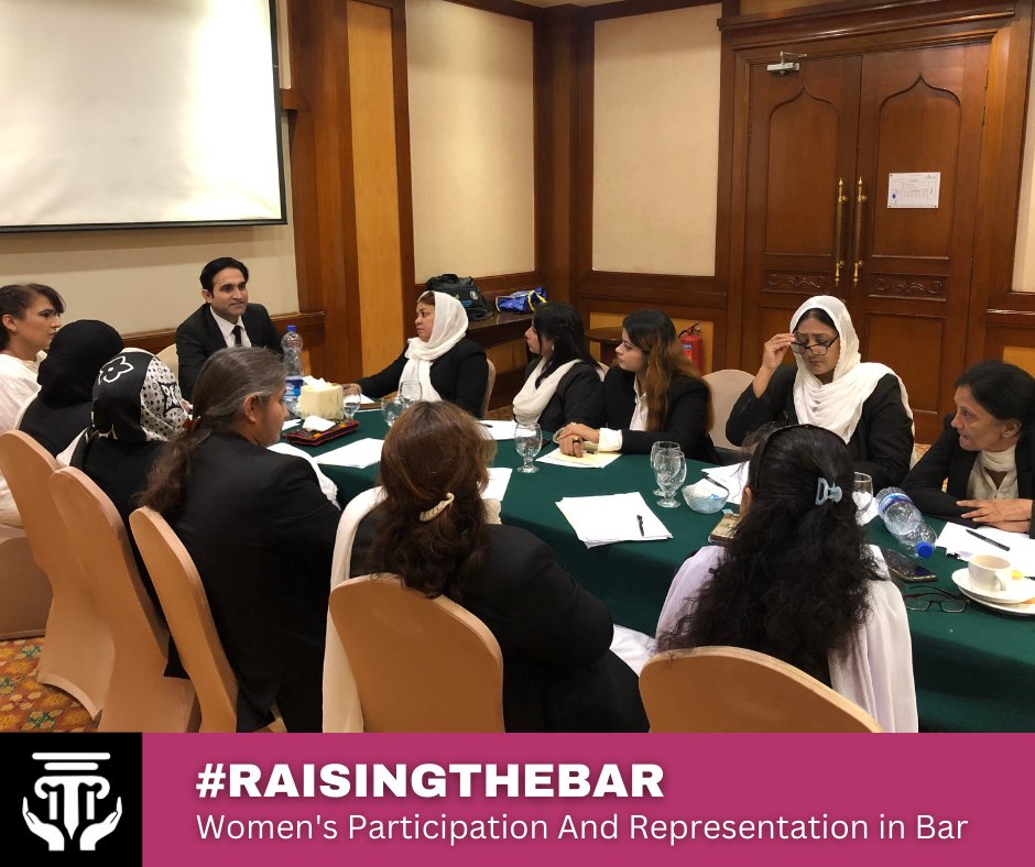 Asma_Jahangir's tweet image. AGHS is in #Karachi engaging with female lawyers #RaisingTheBar.

The participants raised concerns about instances of #FinancialExploitation and #SexualHarassment of junior female lawyers within chambers and how as lawyers they fight back against such harassment &amp;amp; discrimination.