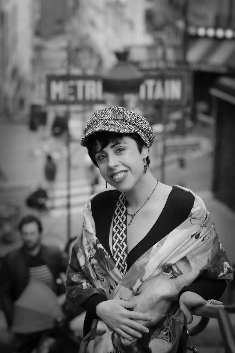 'Italian Girl in Montmartre Street'
With Antonella 
#woman #model #model #modelephoto #portrait #portraitphotography #italiangirl #italianmodel #bwphotography #bw #blackandwhitephotography #blackandwhite #streetphotography #streetportrait #montmartre #monochrome #france #paris