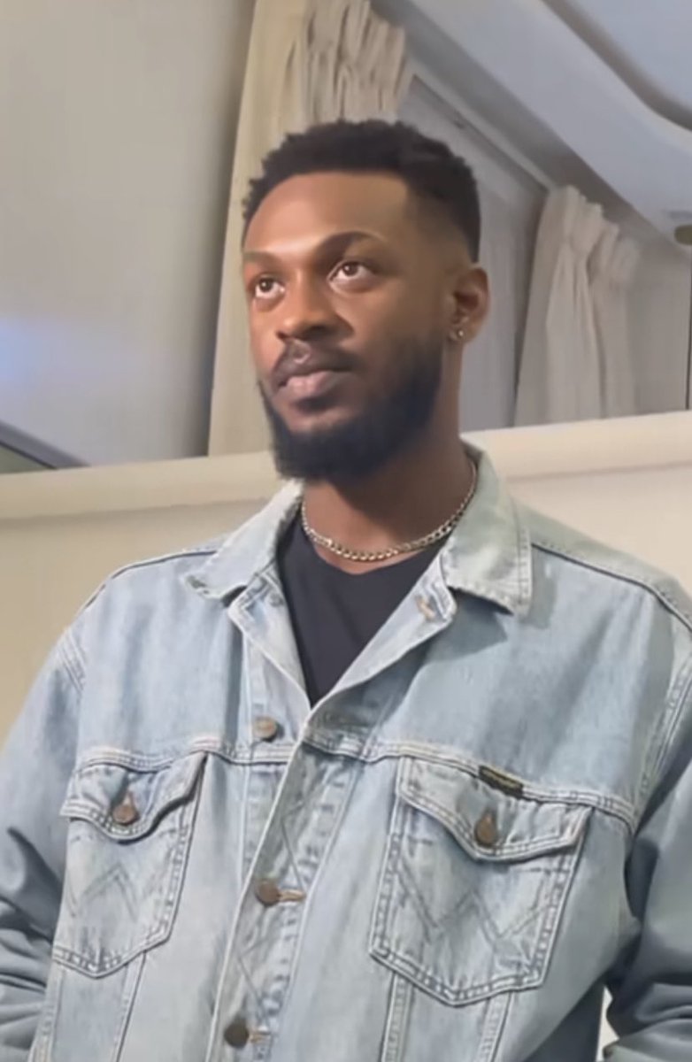 ISLANDERS/ ADEKUNLE LOVeRs

omo it's not looking good on the polls

PLEASE KINDLY VOTE for ADEKUNLE 
This fine boy can't come home now ooo i dey beg waa 😩 😩😩😩😩😩

#AdekunleOlopade 
#BBNaijaAllStars