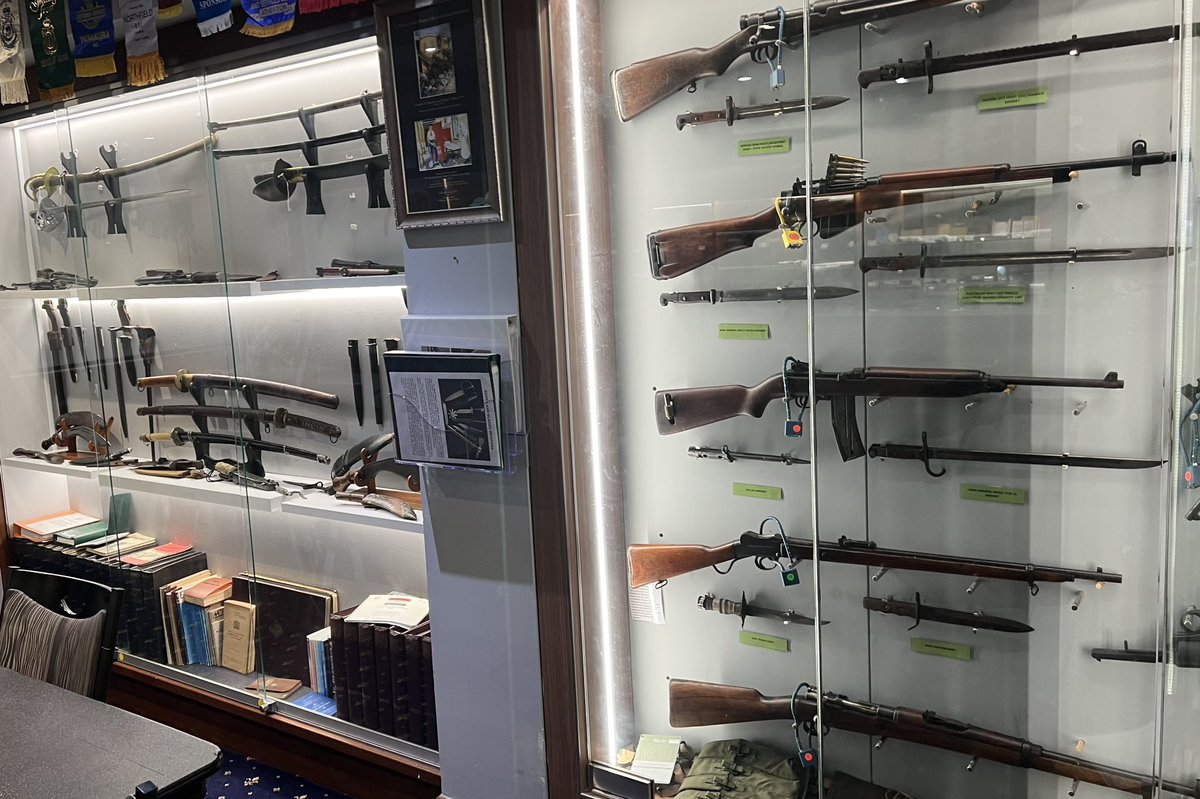 EEMontgomery1's tweet photo. Redcliffe RSL has an amazing war museum. everything from WWI to the present. Artefacts, models, personal accounts. #redcliffepeninsula #RSLAustralia #warmuseum https://t.co/mbaiPlItUt