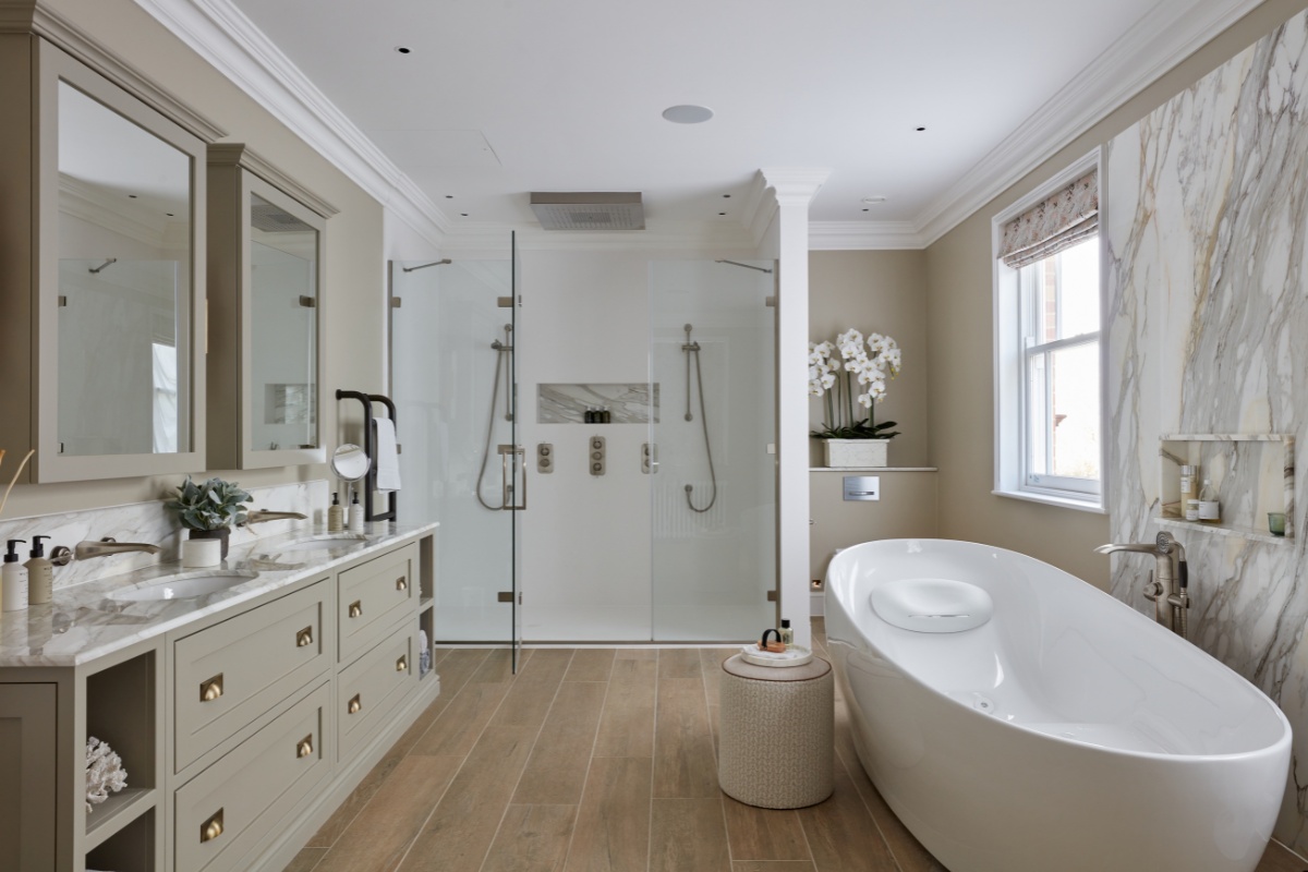 SBIDawards's tweet photo. This week’s instalment of the Project of the Week series features a bespoke bedroom suite design by 2023 SBID Awards Finalist, Bayswater Interiors.

Learn more about Bayswater Interiors: https://t.co/co2QU6YQFx https://t.co/h8AosxdnNT