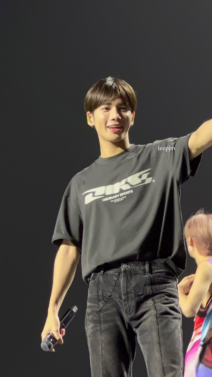 feepjm's tweet photo. ON MA KNEES 🤒

#TXTinJakarta #TXT_ASM_TOUR @TXT_members #TXT_ASM_TOUR_in_Jakarta @TXT_bighit https://t.co/CPldfyQRA3