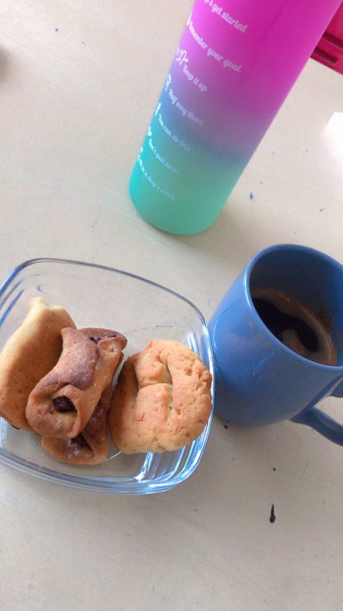 halimmmy's tweet photo. Yediğim en güzel kurabiyeler🥲🤍 https://t.co/Z5J3CUy0Pk