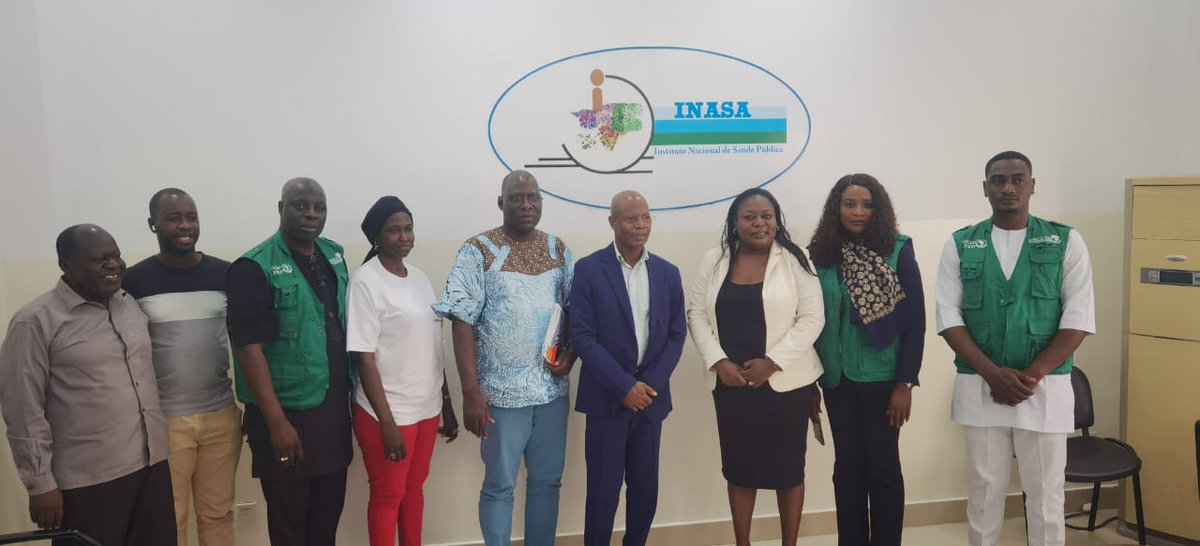 Western_RCC's tweet photo. The teams held highlevel interactive meetings with the minister for health and other MoH stakeholders aimed at identifying strategies to strengthen existing programs and improving partnerships.
@MastercardFdn @CroixRougeCI @sadar institute https://t.co/ZZIhwVPofJ