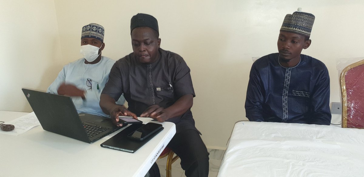 ICTAdvocates's tweet photo. We hold Business Support Clinic for the participants of our Digital Innovation and Creativity for Young Women supported by @Lenovo. In the ongoing clinic, the participants will undergo coaching on tips of starting, managing and growing  businesses @YZYau @zee4mii @s_suhailu https://t.co/U0E7v33X5l