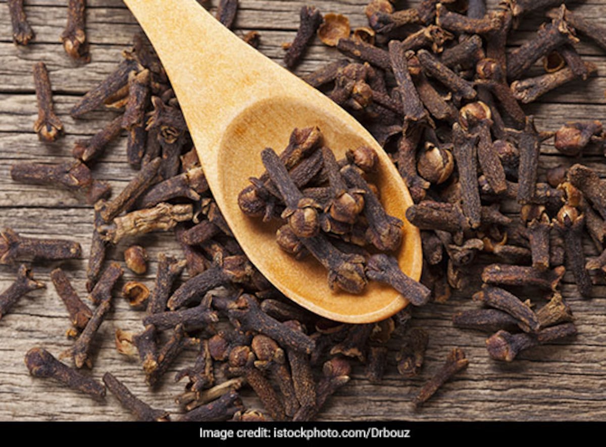 najihgulpy's tweet photo. میٛخەکی Clove https://t.co/vTuWDsLuZQ باسێوی زانشتی سەرو میٛخەکیٛ پەلیانەو هەورامانینە بواندیٛوە https://t.co/3tfLiZcqAa