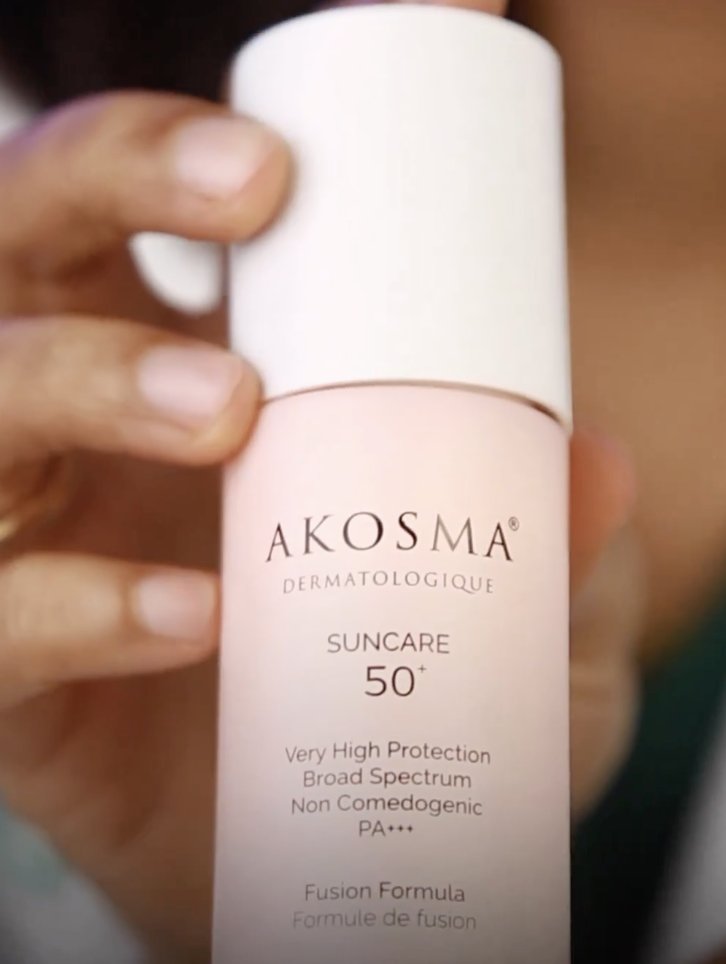 ☀️Protect your skin with Aksoma Sun Care 50☀️

🌞 Say goodbye to harmful UV rays and hello to healthy, glowing skin!

🌿 Offers broad-spectrum protection, keeping your skin safe from sunburn and premature ageing.

To order - call 7338010101 or 7338444555 

#SkinProtection