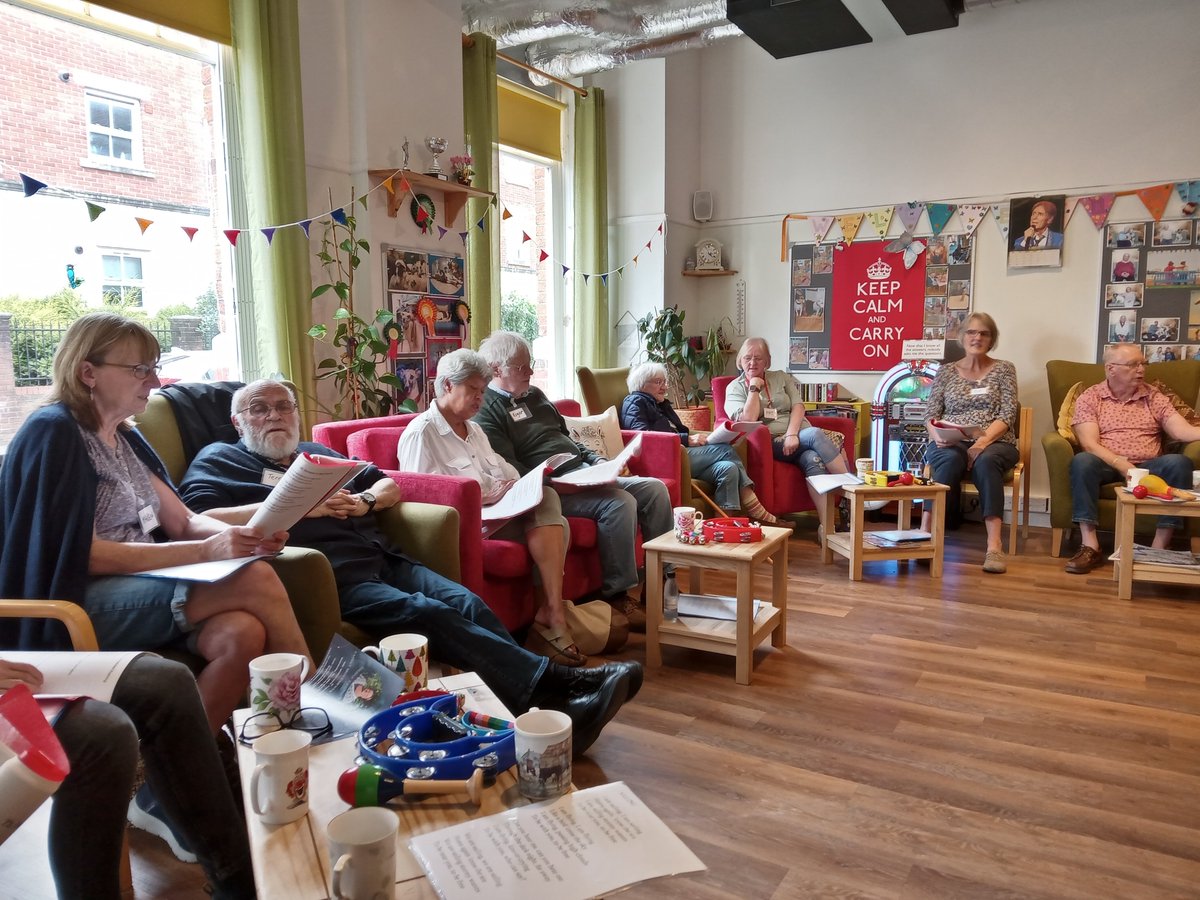 BeyondDementia_'s tweet photo. Trowbridge Music for the Mind is back at #MillSt while @TrowTownHall is under renovation. The group will need a new #volunteer in Sept - an uplifting Monday afternoon is guaranteed🎶😍 

#MusicfortheMind #music #dementia  @MusicforDemUK @TrowbridgeCivic @WiltsHour https://t.co/49e32zZIzc