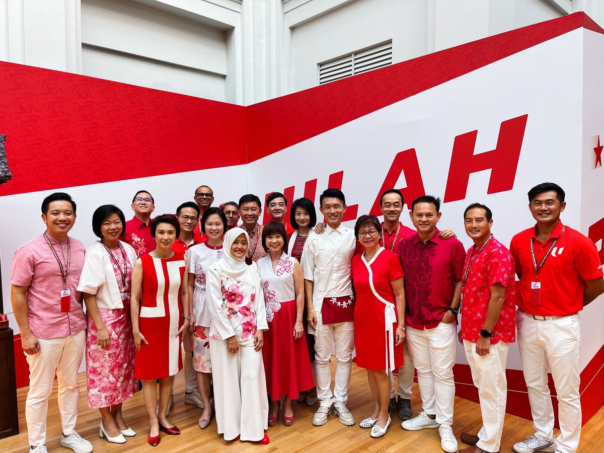 zaqym's tweet photo. Happy National Day everyone!!
Looking forward to this evening’s parade. ❤️
Majulah Singapura!! 🇸🇬🇸🇬
#ndpeeps #majulahsingapura #singapore #sgnationalday https://t.co/IVn1Nmju5v