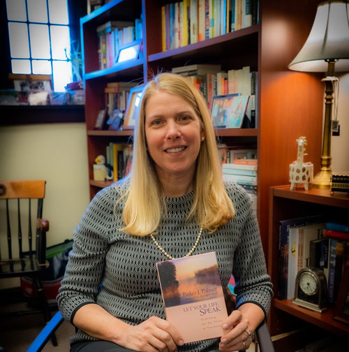 What book does @BostonCollege's Elizabeth 'Biz' Bracher ’91, MA’95, PhD’03, P’22, recommend to all her students, and why? Find out here, and read about the genesis of her friendship with the legendary Fr. William B. Neenan: bit.ly/3DUbjmB #NationalBookLoversDay