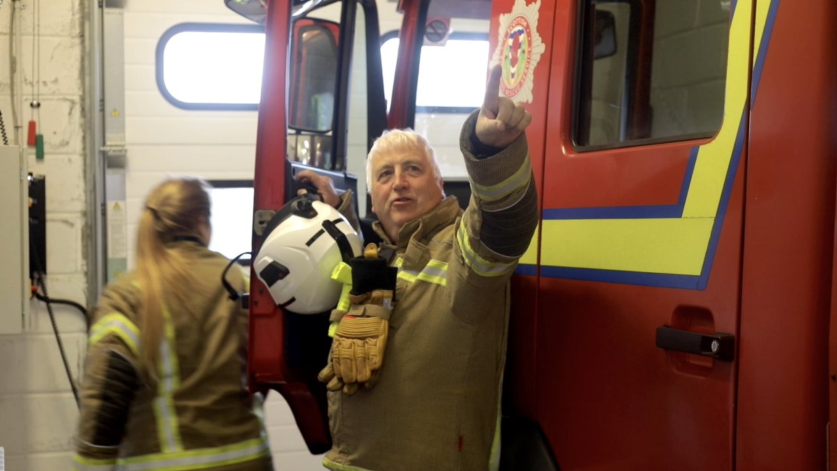 DunveganFire's tweet photo. And let’s not forget our noble Watch Commander: “we’ve got fire in the mountains!” https://t.co/8hjLjRlcjz