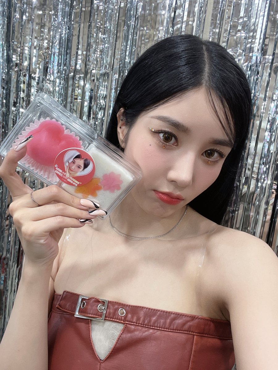 권은비 (KWON EUNBI) tweet media