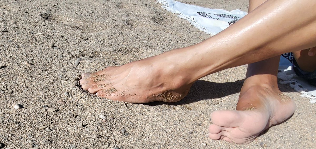 myfeeton's tweet photo. Would you clean them? 🦶❤️⛱️
#feet_lover #feetfethish #feetcontent #feet_pic #FeetPictures #feet_lovers #verifiedfeet #vipfeet #toes #pies #piesbonitos #beautifulfeet #sexyfeet #feetsexy #videospies #fotospies
#footlover #footie
https://t.co/yighQ3Di7q https://t.co/t3EIJMDINj