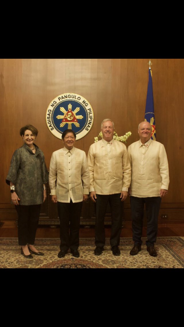 BraimStephen's tweet photo. Great to meet today with Philippines President Marcos. An insightful leader with a clear interest in digital transformation, IT skills development and the role of AI in economic competitiveness. https://t.co/j2XoEAtgCr