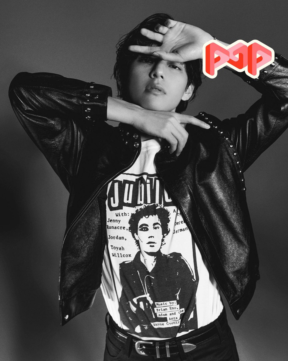 xthvvv's tweet photo. ——
V does POP 💥 

From the portfolio -
‘A is for Adam Ant, B is for Billie Jean, C is for Celine’

V wears Celine by Hedi Slimane

Creative direction + styling by Helga Burrill. Photography by Hong Jang Hyun https://t.co/nAHXSwhjsB