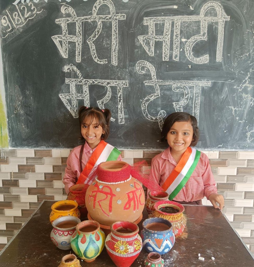 basicshiksha_up's tweet photo. प्राथमिक विद्यालय अजबपुर, मंगावली, गाजियाबाद
#मेरी_माटी_मेरा_देश 
@UPGovt @CMOfficeUP @thisissanjubjp https://t.co/5LnbIXrG7i