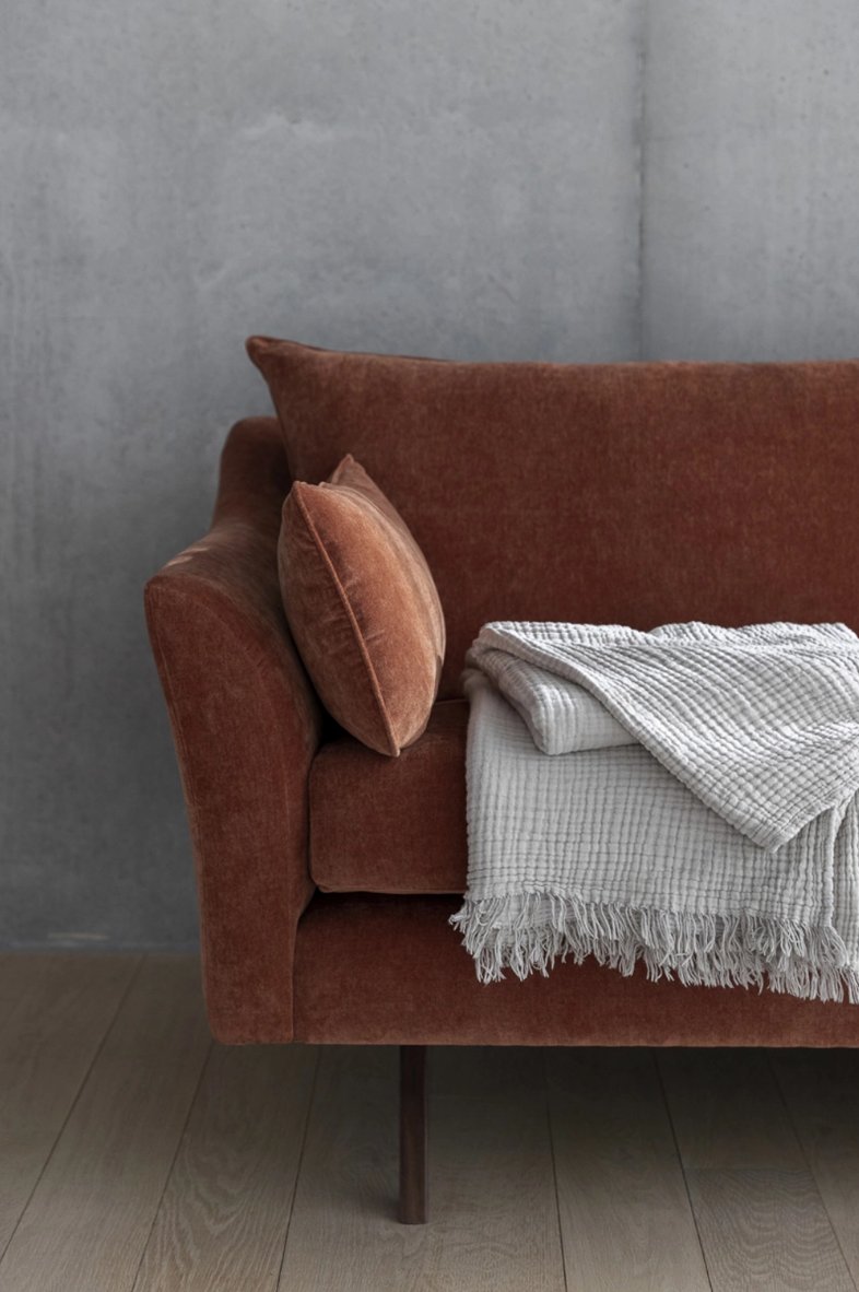 xngyn341124's tweet image. We have created over 15 trendy recycled sofa fabrics, reaching commercial quality standards and satisfied partners producing large quantities of furniture with ENJOYTEX Recycle.
#homefurnishing  #beautifulfabric #sofafabric  #textiles  #interiordesign  #fabricsamples #recycled