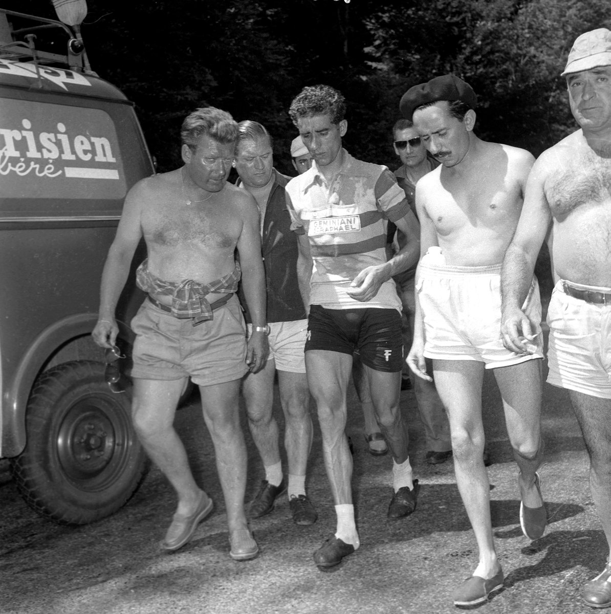 Se souvenir de Bahamontes, c'est aussi se plonger dans le formidable outil qu'est le fonds photo de L'Equipe.  Une sélection par ici : lequipe.fr/Cyclisme-sur-r…