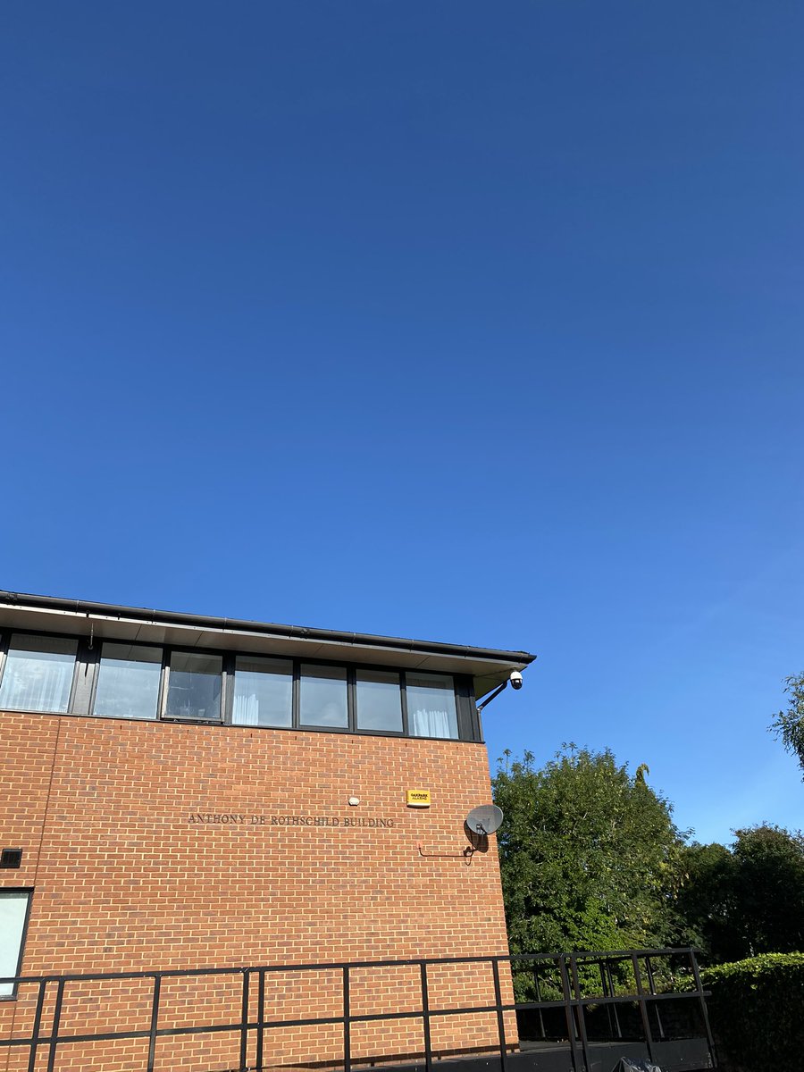Very blue skies over AdR this morning! <a href="/UniOfBuckingham/">The University of Buckingham</a>