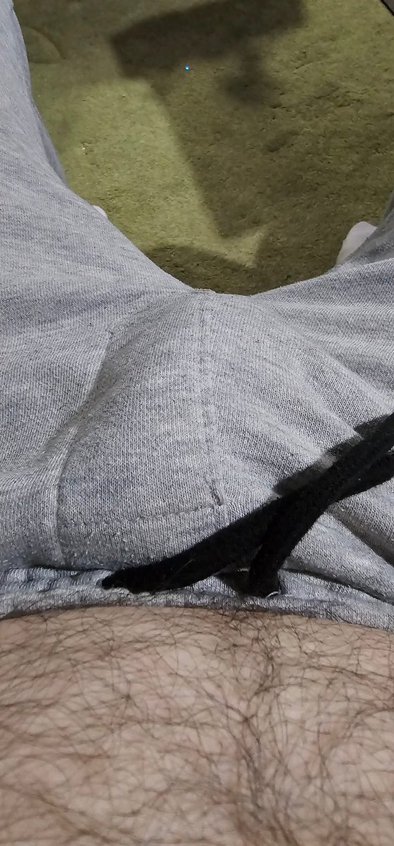 iwantpantyhose's tweet photo. This guy needs to blow, still no takers, help a guy out. #dickpic #horny #hardingympants #needsahand #handjob #pleasemakemecum https://t.co/hZaBVwHZir