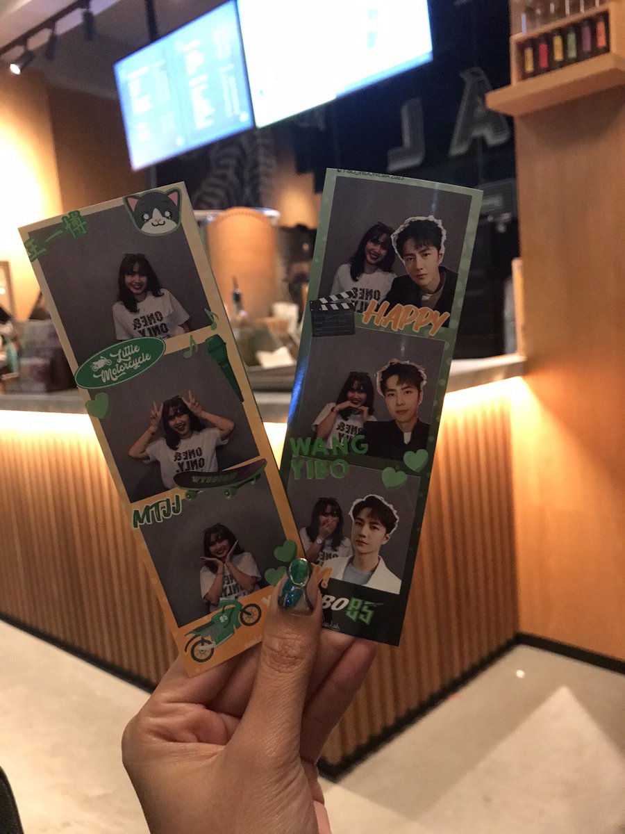 putoonggg's tweet photo. Snaplab version!!! Iโm so obsessed w/ all the frame from @yibo_indonesia ๐ญ๐ซถ๐ป๐ thank you udah mewujudkan adanya photobooth event di birthday yibo untuk aku si paling manusia narsis foto ini๐ฅน๐๐ป๐คฃluv youuu pollll๐๐
#WangYibo #YBI_BDAY2023 https://t.co/HNrhYe3XaN