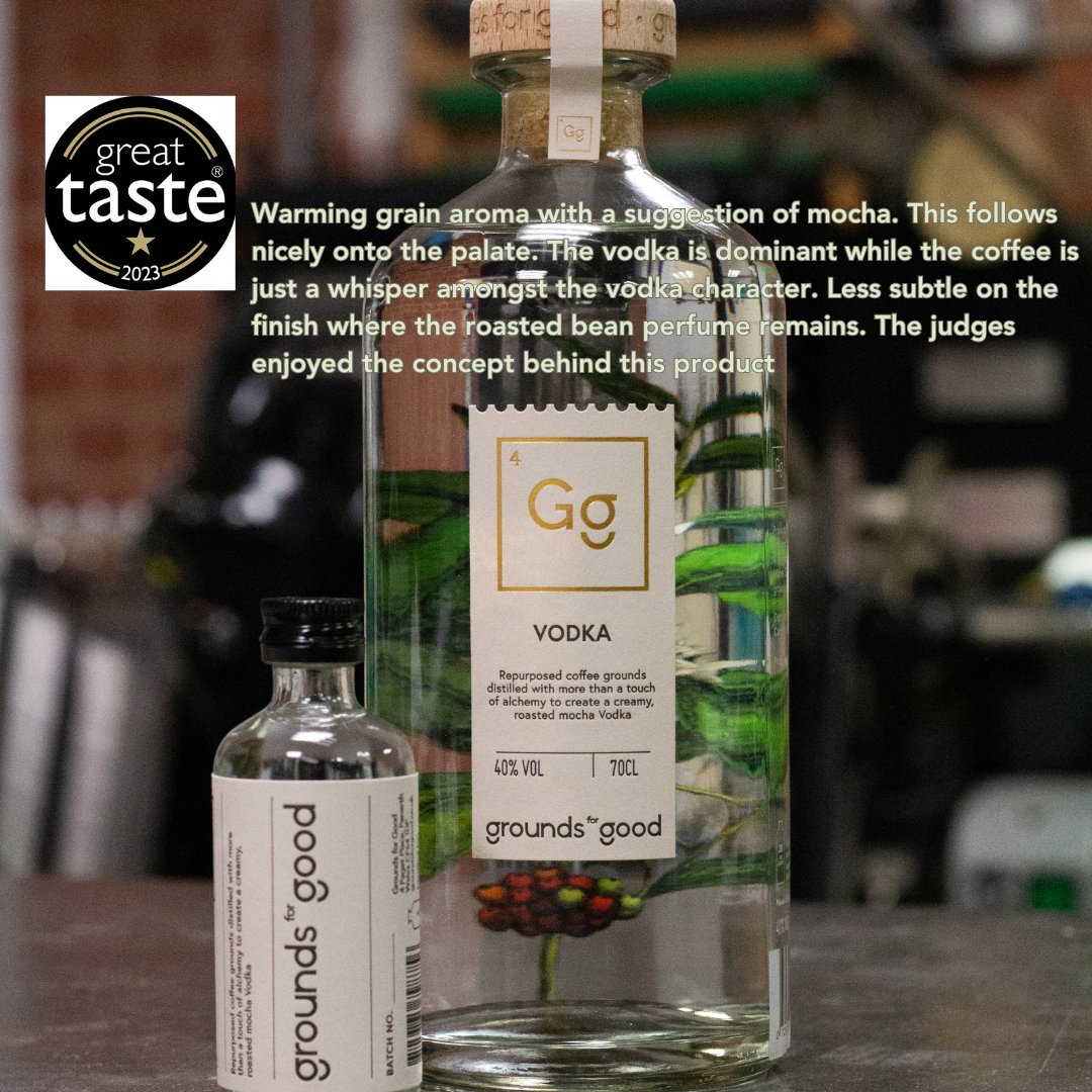GroundsGood's tweet image. A CUP IN EVERY BOTTLE
Did you know that we use around 14g of repurposed dried #wastecoffee when we distill a bottle of our award winning #premiumvodka 
That's actually a generous amount of coffee beans used by your favourite barista 
Averages vary between coffee shops 
#seconduse