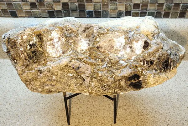 ARockygems's tweet photo. Western North Carolina Muscovite by Cubed Moons on our Rockygems Marketplace at https://t.co/hwfZiEDxnv https://t.co/RkhzVVIEt1