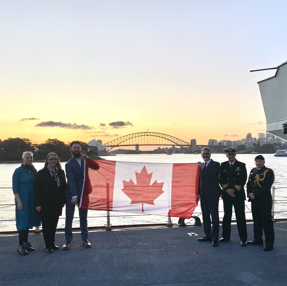canadadownunder's tweet photo. 🇨🇦 #CanadaDownUnder were pleased to host special guests aboard the HMCS last night to reiterate our commitments aligned with the IPS. A series of speeches highlighted our objectives including promoting peace, resilience, and security in the region and more. https://t.co/5KNbgX49v6