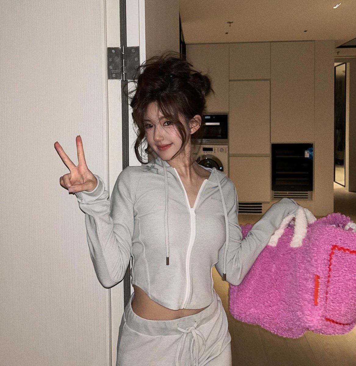 Zhao Lusi 🌹 (@roosyzhao) / Posts / X