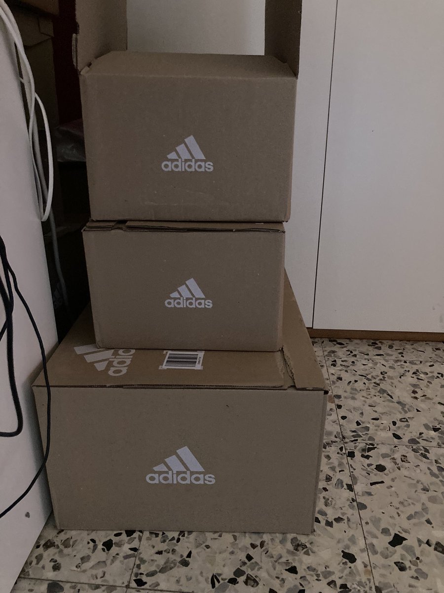 Slide Bone x 2 
Foam Rnnr Carbon x1
500 Bone x1

@RaffleHiveIO <a href="/TheLemonClub_/">LemonClub</a> <a href="/LazyMails/">Lazy Mails</a>