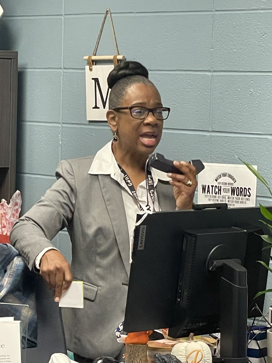 Stacy Lindsey tweet media