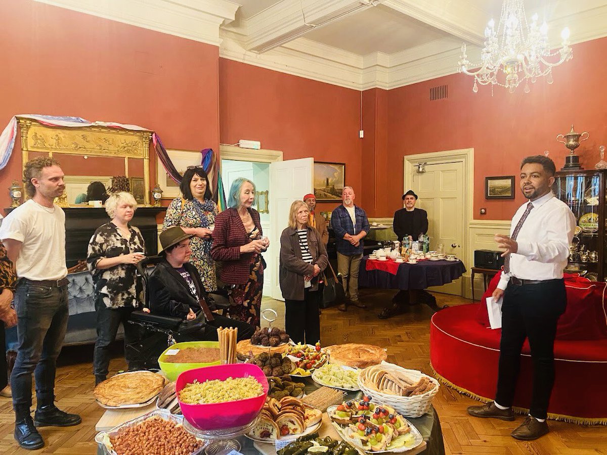 Yesterday we celebrated the 10th anniversary of @TPrideBrighton at the Mayor's Parlour. 🏳️‍⚧️ The Mayor invited community activists, lead councillors from the administration and opposition and officers to celebrate this special occasion. The trans community and its safe spaces…