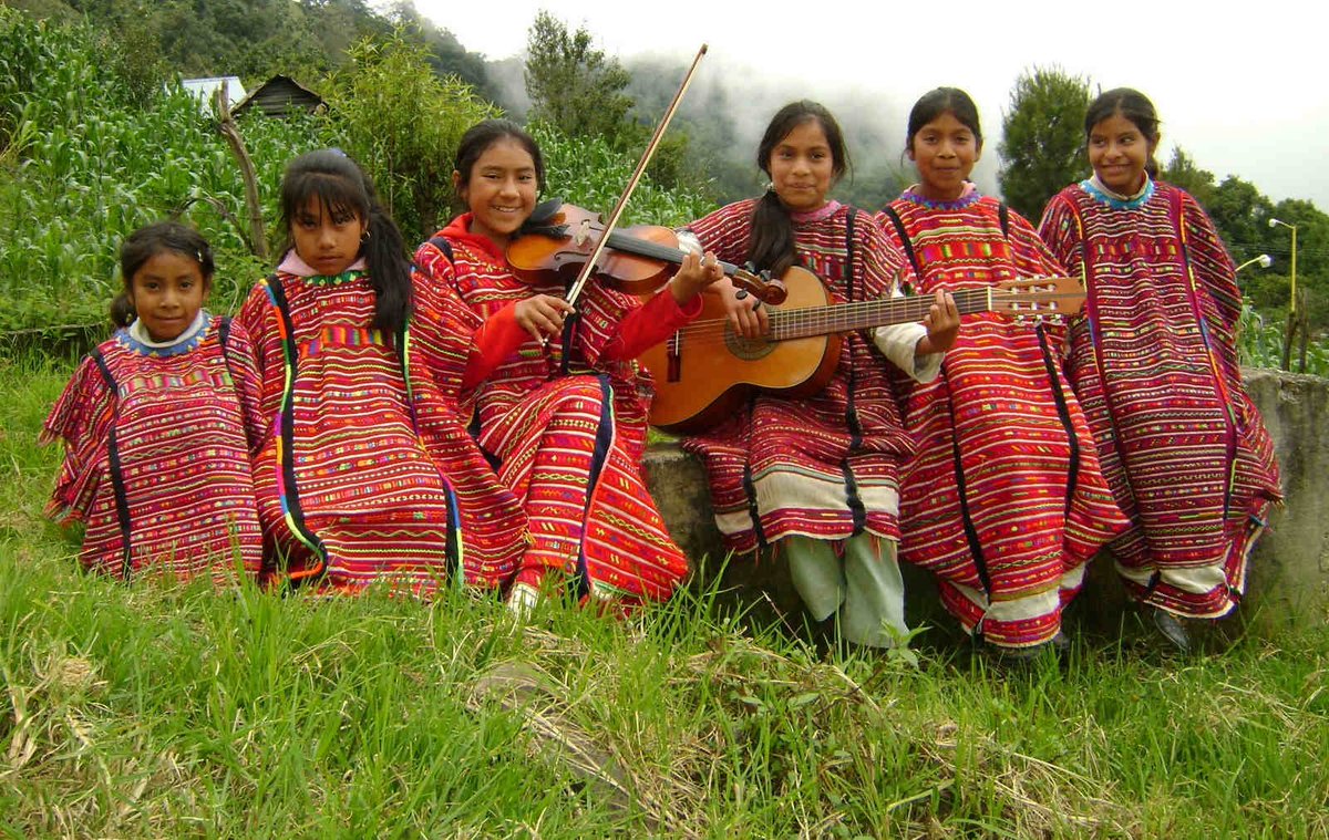porktendencia's tweet photo. “Pueblos Indígenas":
Porque hoy se conmemora el Día Internacional de los Pueblos Indígenas para valorar su cultura y variedad de lenguas. https://t.co/ZKnGDSa0IH