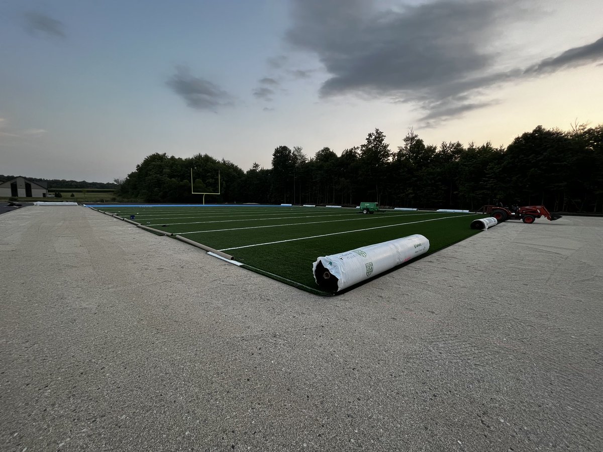 AMS_Aviator_FB's tweet photo. Turf is getting put down! Very exciting time for AMS Football. Can’t wait to get on that field! #FlyAviatorsFly #RepthatA https://t.co/2AqCWNZnvP