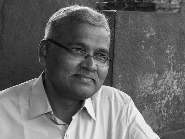 swapnilkkamble's tweet photo. प्रा. डॉ. हरी नरके सर यांच हृदयविकाराच्या झटक्याने निधन झालं आहे त्यांना भावपूर्ण श्रद्धांजली!! https://t.co/VOyZoY19CP