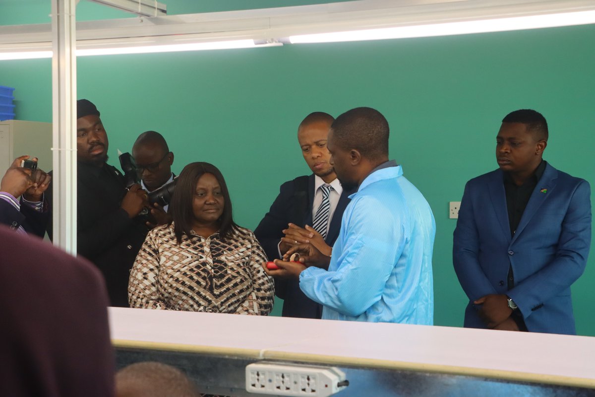 As part his 3-day tour, Namibia’s Minister of Information and Communication Technology; Peya Mushelenga had an opportunity to visit our organization and appreciate the manufacturing process of solar powered hearing aids.

#solarpoweredhearingaids
#deafronics
#cooperation