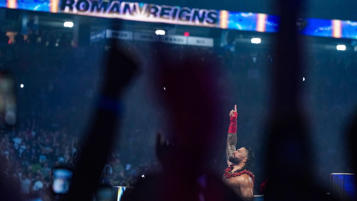 RomanBestPhoto2's tweet photo. WWE #SummerSlam photos via https://t.co/p30W255IT2 (sorry for being late) 
#RomanReigns #PaulHeyman #JeyUso #JimmyUso #SoloSikoa #TheBloodline #WWE #WWESummerSlam #TribalCombat #TribalChief #RomanvsJey https://t.co/SqKAdQpHMA