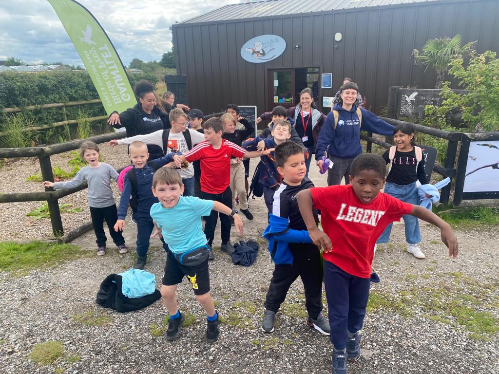 MYL_info's tweet photo. The young people from Blakely took an amazing trip to @gauntletbop on Monday, thanks to @WoodSt_Mission They got to meet lots of different animals and see some incredible birds of prey in action. 🦅✨
#BirdsOfPrey #GauntletBirdsofPrey #play #daytrip https://t.co/ieaLc6RJR5