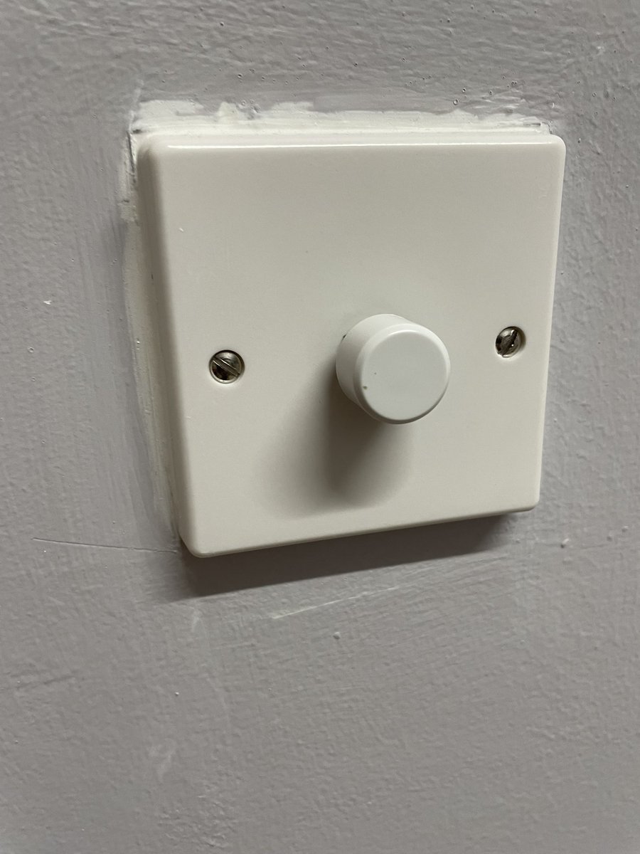Tjpixy's tweet photo. This was the not so lovely finish on my light switch. How can anyone leave this mess and walk away @RiversideUK you are paying these contractors to do a job all they are doing is leaving a MESS. #badcontactors #badworkmanship https://t.co/IojdE8b2Ja