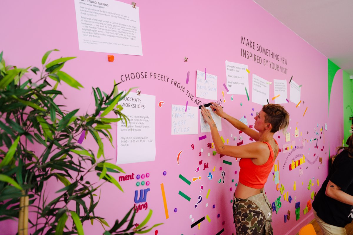 Tate's tweet photo. Pop into our #PlayStudio at #TateBritain - a space for families to make and create in the galleries. 🔴✂️🎤 Featuring a sound wall, sculptural costumes, and sensory play, it's FREE and open every day of the holidays!

See you in the galleries soon. https://t.co/tCOSAnSI7w https://t.co/Jf7u2CjFDz
