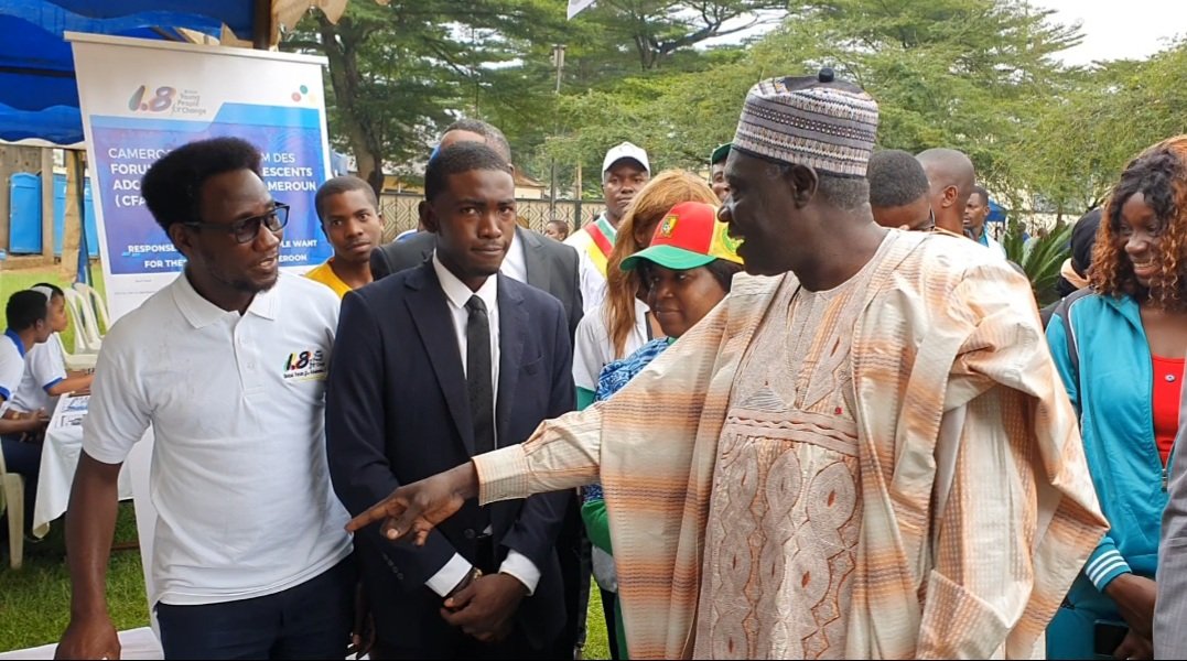 njidesmond's tweet photo. The Minister of Youth, @MFoutsou has opened the Cameroon Forum on Adolescents #CFA and lauded the #1point8 campaign in CMR. We presented him some results of the survey on What Young People Want for their well-being in Cameroon. The Minister noted that good health is a top demand. https://t.co/KPYCx4jIrX